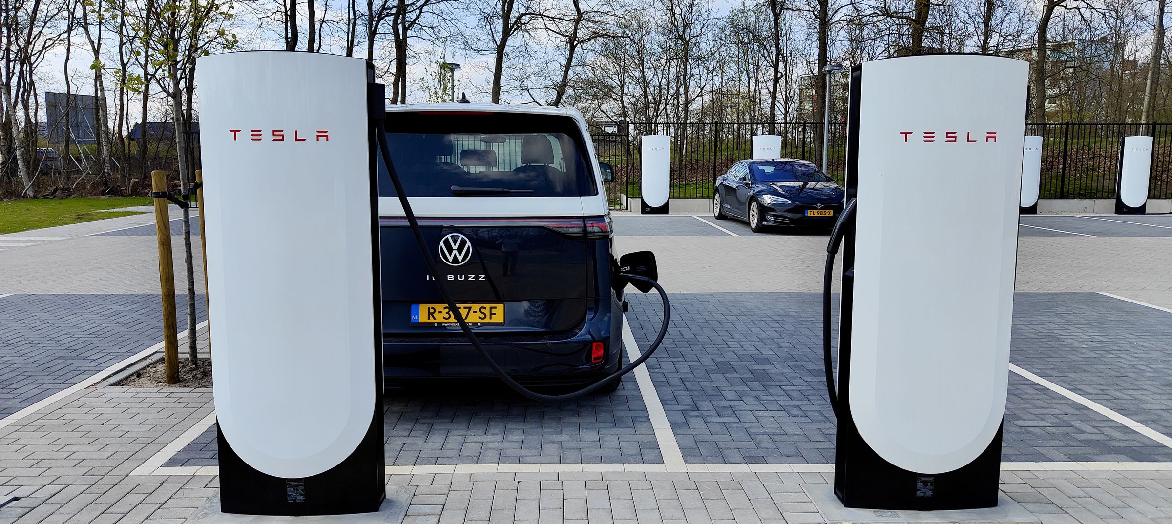 <em>Yes, Tesla’s Superchargers are generally open to all comers in Europe, no adapter needed.</em>