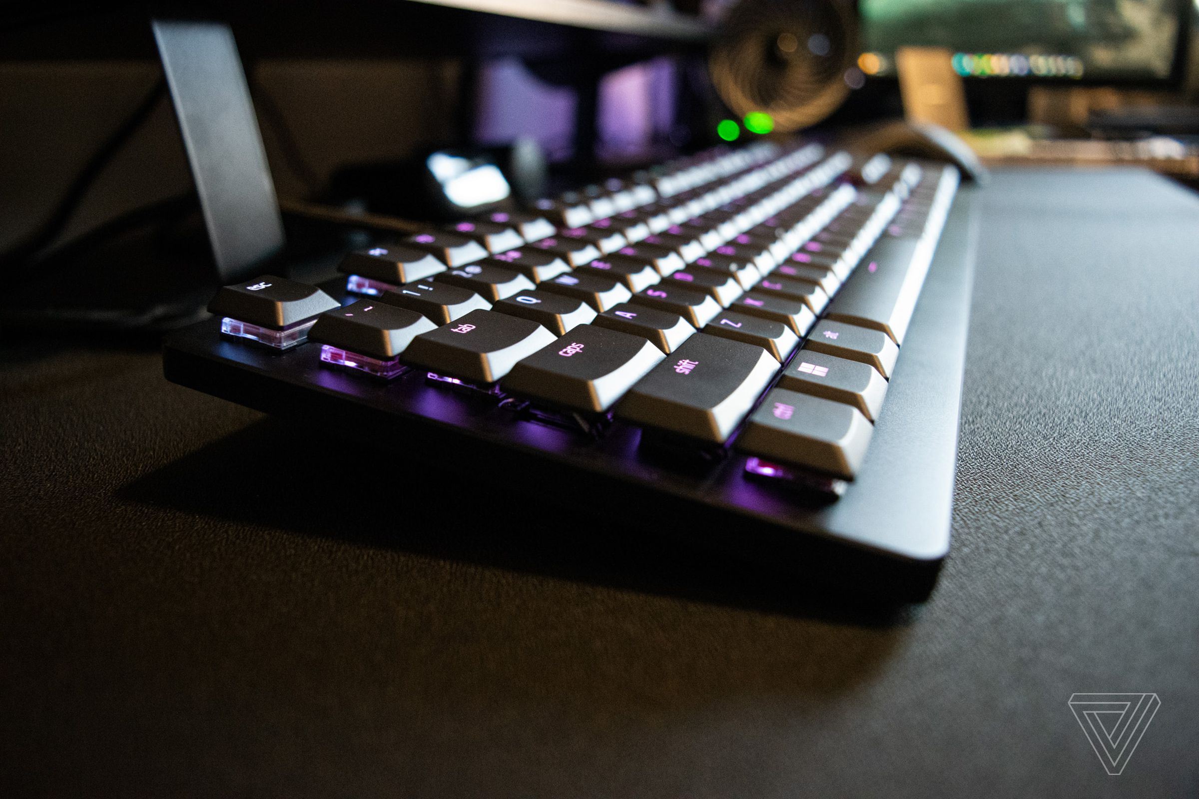 A keyboard that’s so low to the ground that Razer didn’t think you’d need a wrist rest.
