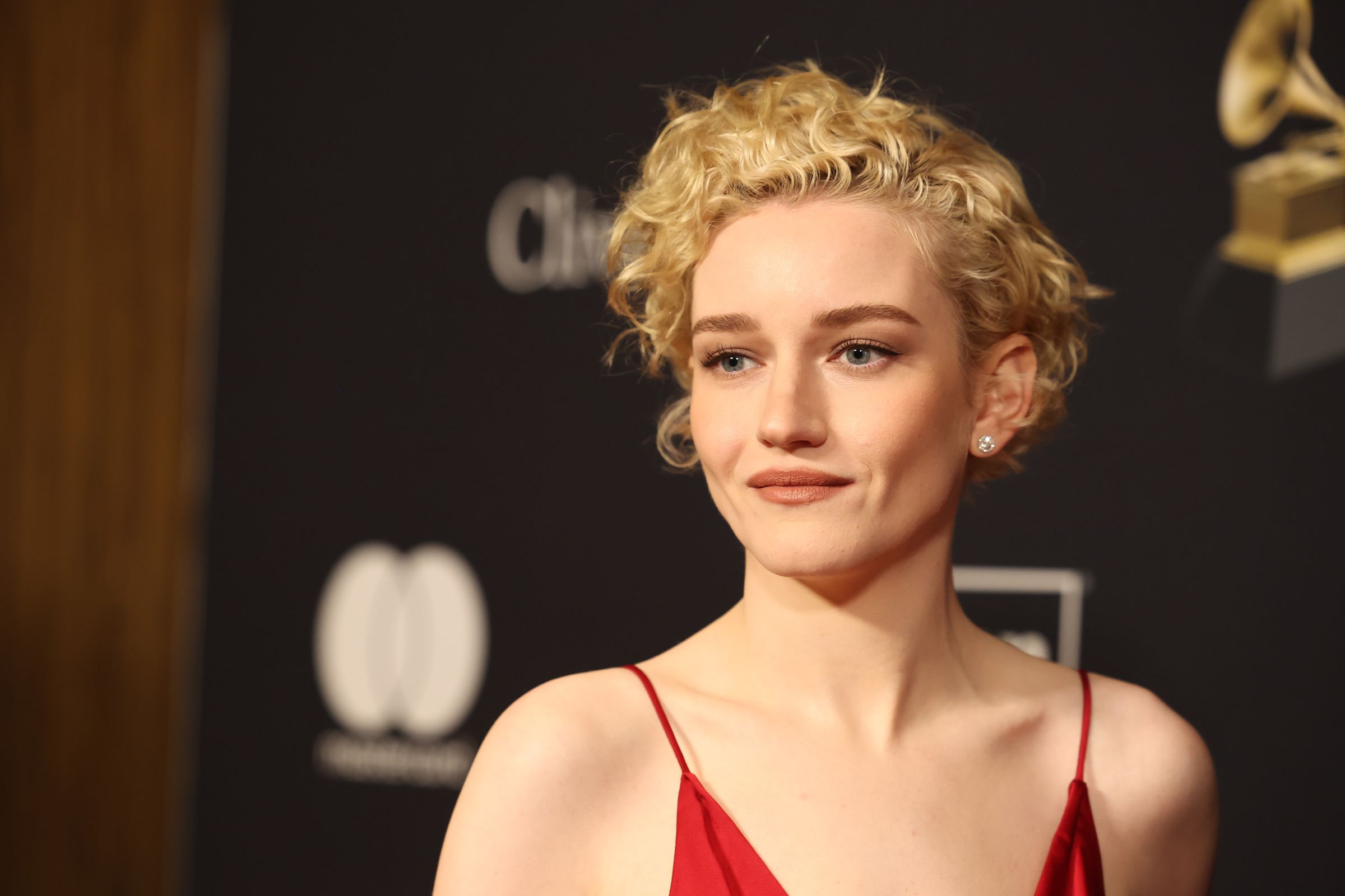 Julia Garner attends the 66th GRAMMY Awards Pre-GRAMMY Gala &amp; GRAMMY Salute to Industry Icons Honoring Jon Platt at The Beverly Hilton on February 03, 2024 in Beverly Hills, California.