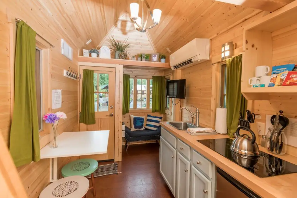 Live In A Tiny House