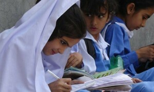 Heatwave: Sindh rules out early summer vacations for schools, says holidays to begin from June 1