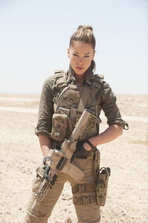 Idf Women, Army Women, Military Pictures, Female Soldier, Military Girl, Military Women, Police Women, Army Girl, Kendo