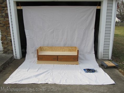Creating a backdrop to "hang" when needed. Burlap or something with more texture would be ideal. Refurbish Furniture, Booth Designs, Furniture Photography, Photographer Tips, Cloth Backdrop, Recycling Projects, Photography Backdrops Diy, Staging Furniture, Farmhouse Projects
