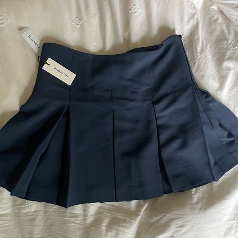 Pleated Navy Skirt, Navy Blue Skort Outfit, Navy Blue Pleated Skirt Outfit, Navy Blue Skirt Outfits, Navy Tennis Skirt Outfit, Short Pleated Skirt Outfit, Blue Pleated Skirt Outfit, Navy Blue Clothes, Blue Skirt Outfit