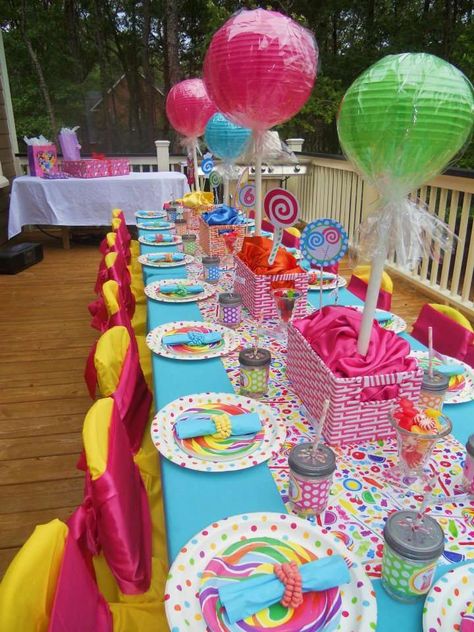 Candy Theme Goodie Bag, Birthday Party Table Centerpieces, Candyland Party Theme, Candy Theme Birthday Party, Candy Themed Party, Candy Land Birthday Party, Birthday Party Table, Jojo Siwa Birthday, Party Table Centerpieces