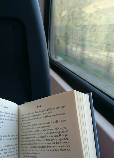 I love long train rides :) – @joniep on Tumblr Oak Doors, World Of Books, Long Train, Train Rides, Instagrammer, Skull And Bones, What’s Going On, I Love Books, Study Motivation