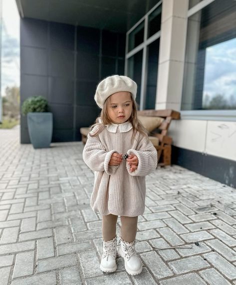 Girl Winter Outfits Kids, One Year Old Outfits Girl, Toddler Girls Outfit Ideas, Baby Style Winter, Children Outfits Girls Fashion, Baby Girl Outfits Aesthetic, Toddler Winter Outfits Girl, Winter Baby Girl Outfits, Baby Girl Outfits Winter