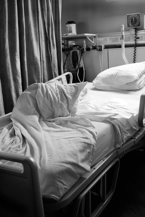 Hospital by https://morbidlybubbly.deviantart.com on @DeviantArt Hospital Room Snapchat, Room Snapchat, Bed Aesthetic, Hospital Photography, Hospital Room, Black Parade, Hospital Bed, Lydia Martin, Medical Aesthetic