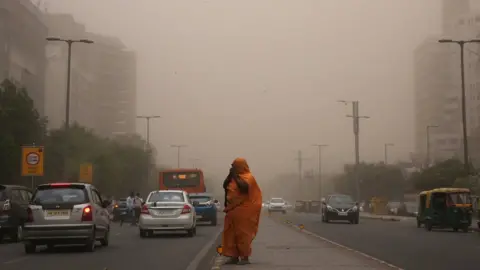 EPA Dust storm in Delhi