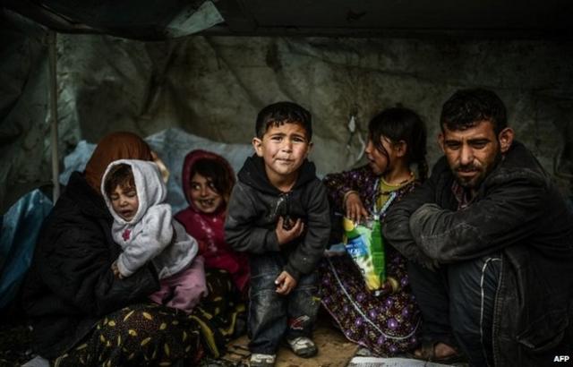 میلون ها نفر از مردم سوریه به کشورهای دیگر پناه برده اند