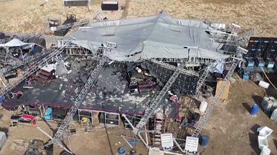 Collapsed stage