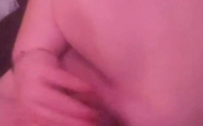 Hecate Squirts: BBW PAWG Rides Dildo and Cums with Vibrator