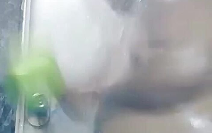 Pinoy Chubby: Типичный пухлый папочка Flipino принимает ванну и готовится к работе