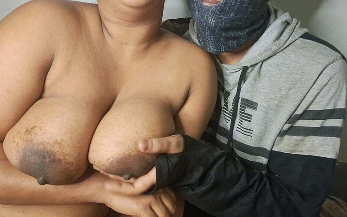 Ritababhi Official: 하드코어 섹스로 젖탱이를 빠는 발정난 마누라