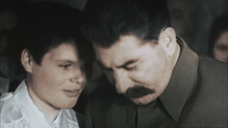 Josif Vissarionovič Stalin - Apokalypsa Stalin - Zrození démona - Z filmu