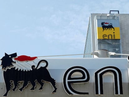 El logotipo de ENI, en su sede romana.