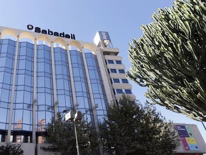Edificio de Sabadell en Alicante