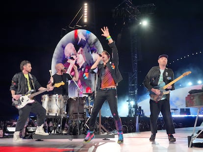 Coldplay actuando en Dallas, Texas, en mayo de 2022 durante la gira del disco 'Music of the Spheres', la misma que les lleva a Barcelona.