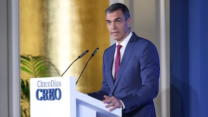 El presidente del Gobierno, Pedro Sánchez, este lunes en un foro organizado por el periódico 'Cinco Días' en Madrid.