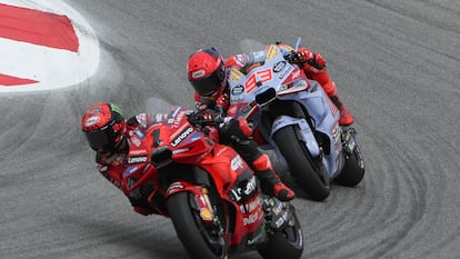 Francesco Bagnaia y Marc Marquez, durante el GP de Portugal de MotoGP celebrado el pasado fin de semana.