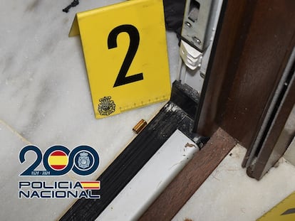 Casquillo de bala identificado por la Policía Nacional en la vivienda de un narco que fue torturado y asesinado, en Marbella (Málaga) en 2022.