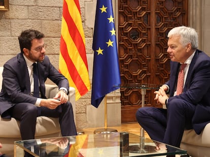 El presidente de la Generalitat, Pere Aragonès, y el comisario Didier Reynders, el 18 de octubre en Barcelona.