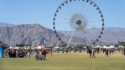Asistentes al segundo fin de semana de Coachella 2023.