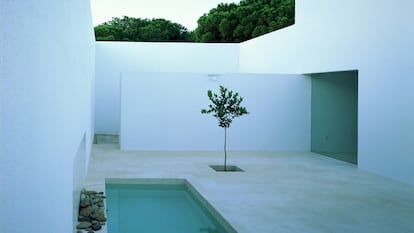 Casa Gaspar en Vejer,  Cádiz, 1992, una de las viviendas más conocidas del arquitecto Alberto Campos Baeza.