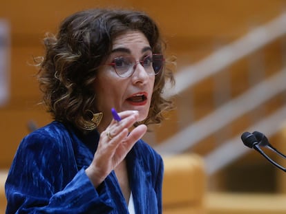 La ministra de Hacienda, María Jesús Montero, el pasado febrero en el Senado.
