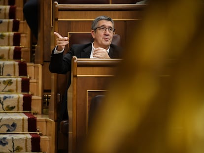 El portavoz del PSOE en el Congreso, Patxi López, este martes en el Congreso de los Diputados.
