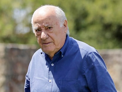 El fundador de Inditex, Amancio Ortega, durante el Concurso de Saltos Internacional de Casas Novas, en julio de 2023.