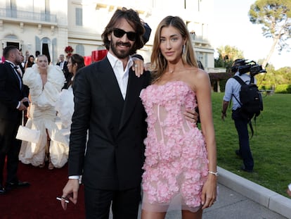 Leonardo Del Vecchio junto a Jessica Serfati, el pasado 23 de mayo, durante la gala amfAR del Festival de Cine de Cannes.