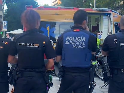 Agentes de la Policía Nacional y Municipal, por arma blanca en Virgen del Sagrario, en Ciudad Lineal de Madrid.