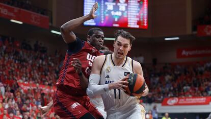 MURCIA, SPAIN - JUNE 12: Mario Hezonja of Real Madrid drives to the basket against UCAM Murcia in Game Three of the Liga Endesa Final at Palacio de Deportes de Murcia on June 12, 2024 in Murcia, Spain.  (Photo by Pedro Castillo/Real Madrid via Getty Images)
