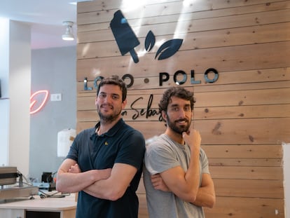 Oier Almandoz e Íñigo Galdona (derecha), creadores de Loco Polo.