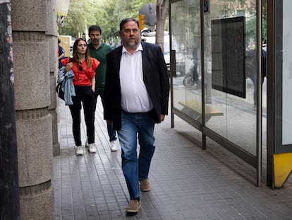 El expresidente de ERC, Oriol Junqueras, de camino a la sede del partido a principios del mes pasado.