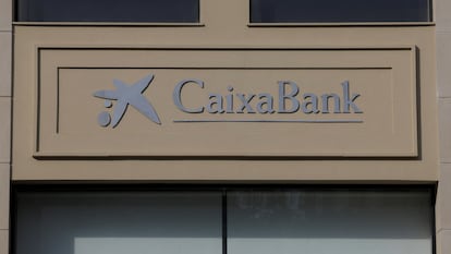 Logo de CaixaBank. REUTERS