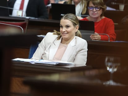 La presidenta del Govern balear, Marga Prohens, durante un pleno del Parlament balear, el pasado 6 de febrero.