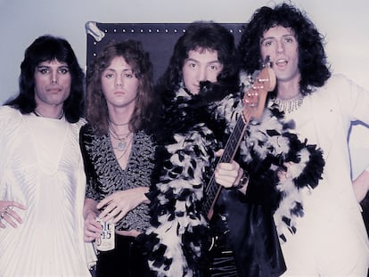 El grupo Queen, en 1974. Desde la izquierda, Freddie Mercury, Roger Taylor, John Deacon y Brian May.