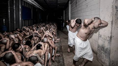 «Мега-тюрьма» в Сальвадоре