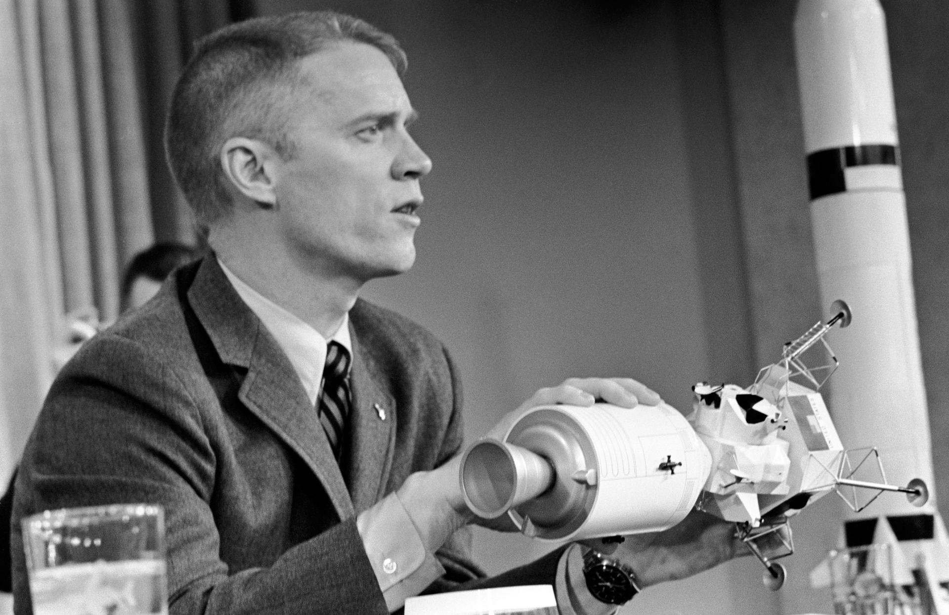 Astronaut Rusty Schweickart talks at a press conference in January 1969