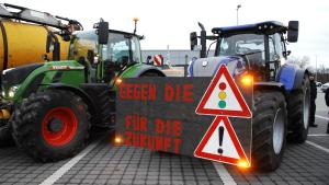 In Bredstedt positionierten sich die Landwirte gegen die Regierungskoalition in Berlin.