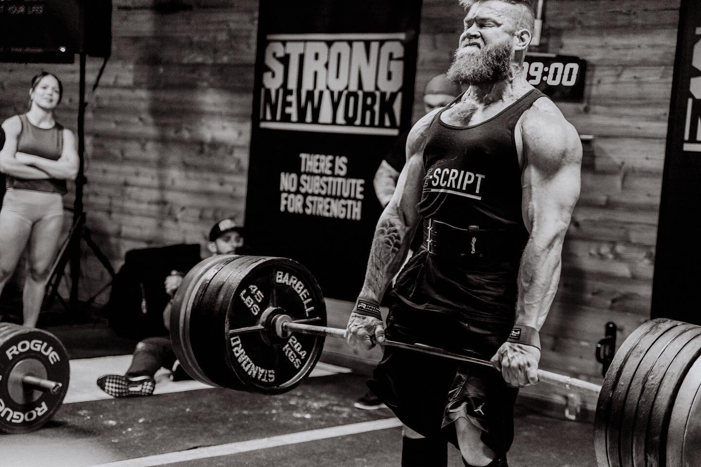 There is no substitute for strength. 

Strong New York 2018. Missing the electricity ⚡️ @the_muscle_doc showing us how the big boys play. 
#fbf #strongnewyork