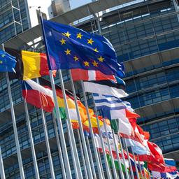 Fahnen europäischer Staaten wehen in Brüssel