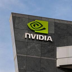 Das Logo des Chipkonzerns Nvidia ist am Hauptquartier im Silicon Valley zu sehen.