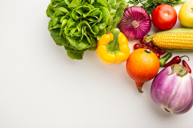 Foto gratuita vegetales saludables llenos de vitaminas
