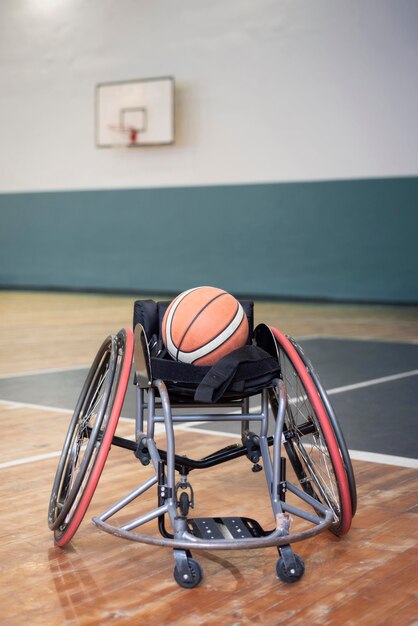 Концепция образа жизни для инвалидных колясок с баскетболом