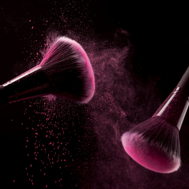 Free photo brushes with particles of pink powder