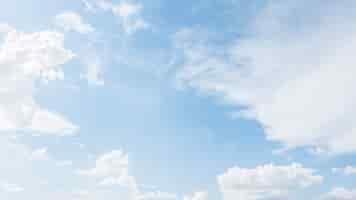 Бесплатное фото Фантастический голубое небо