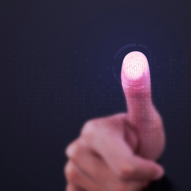 Бесплатное фото Сканер отпечатков пальцев на прозрачном экране